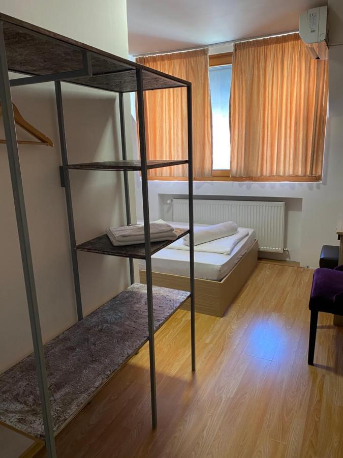 Family Hotel Amor Ruse Extérieur photo