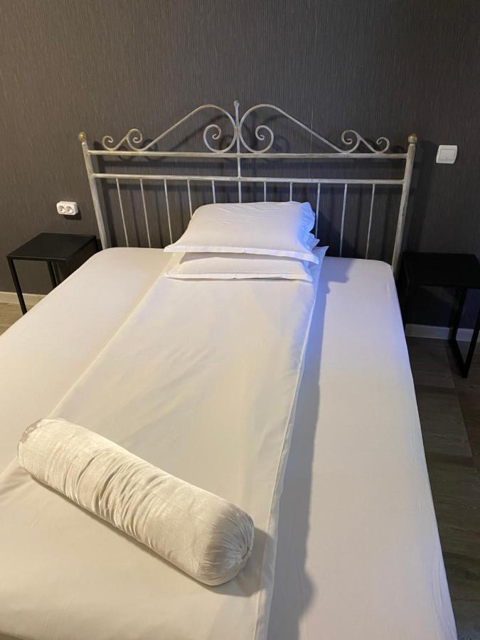 Family Hotel Amor Ruse Extérieur photo