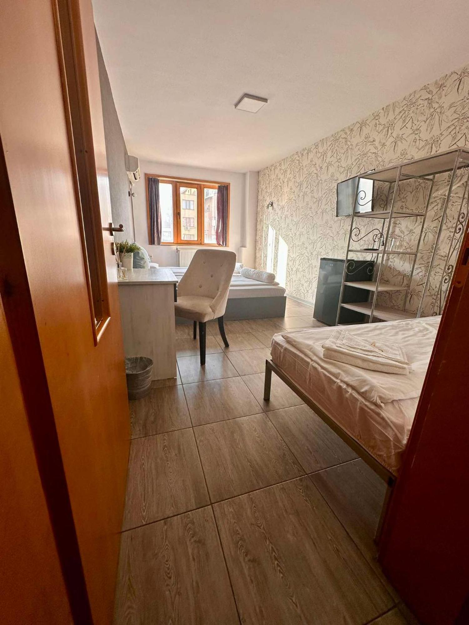 Family Hotel Amor Ruse Extérieur photo